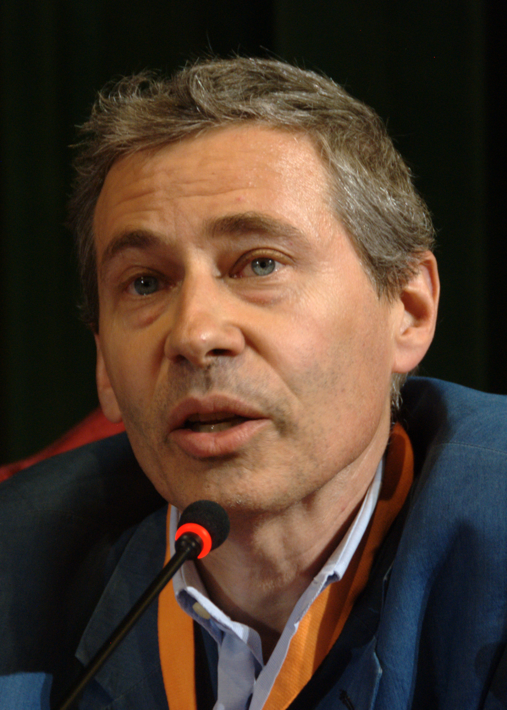 Alexander Stille photo