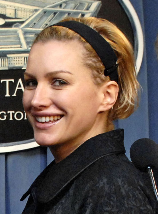Alice Evans photo