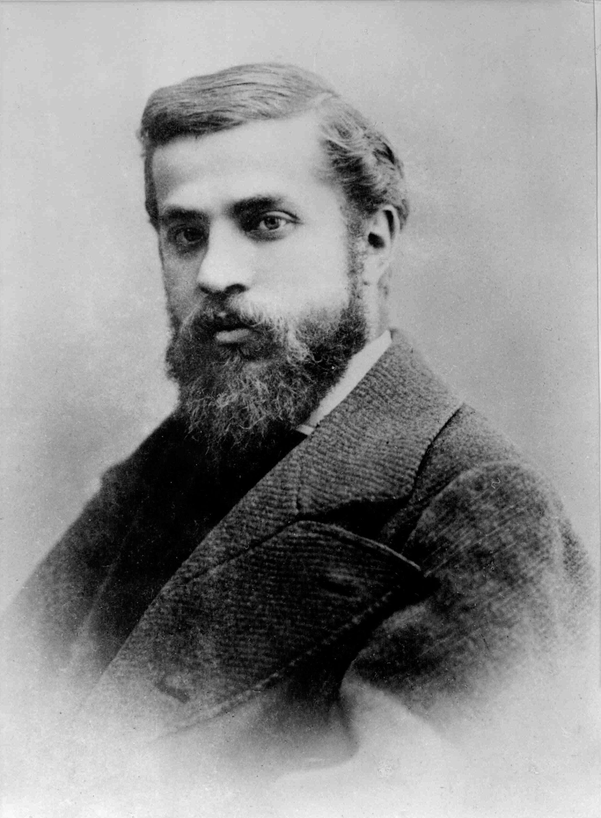 Antoni Gaudí photo