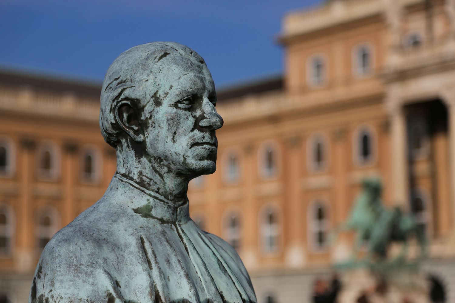 Antonio Bonfini photo