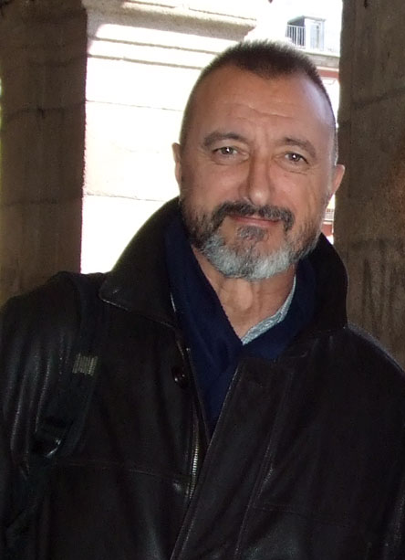 Arturo Pérez-Reverte photo
