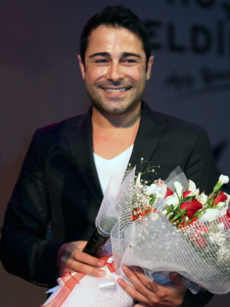 Atilla Taş photo