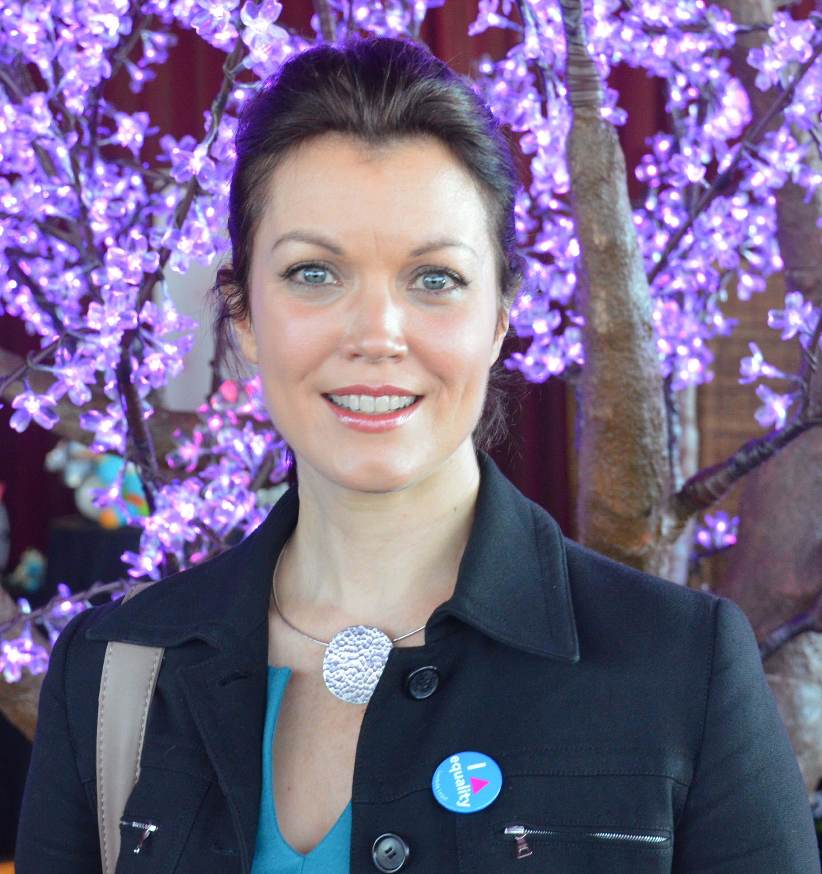 Bellamy Young photo