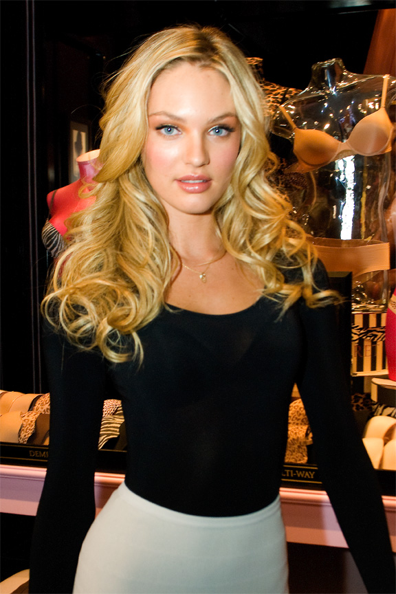 Candice Swanepoel photo