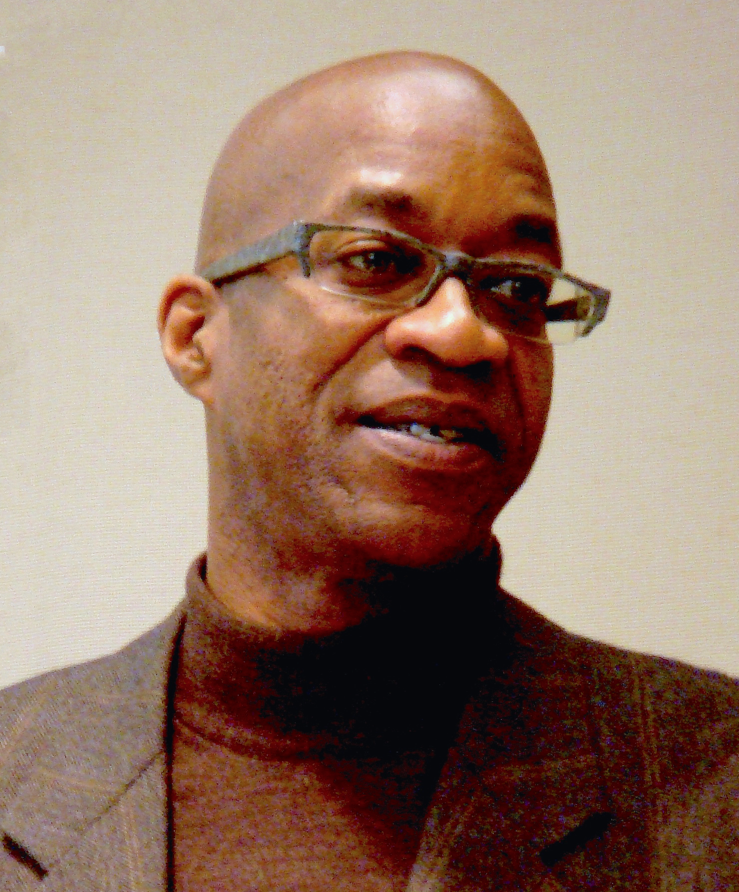 Edwin Moses photo