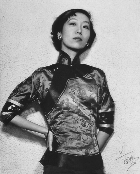 Zhang Ailing photo