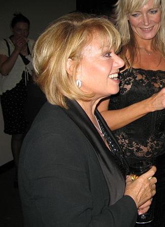 Elaine Paige photo