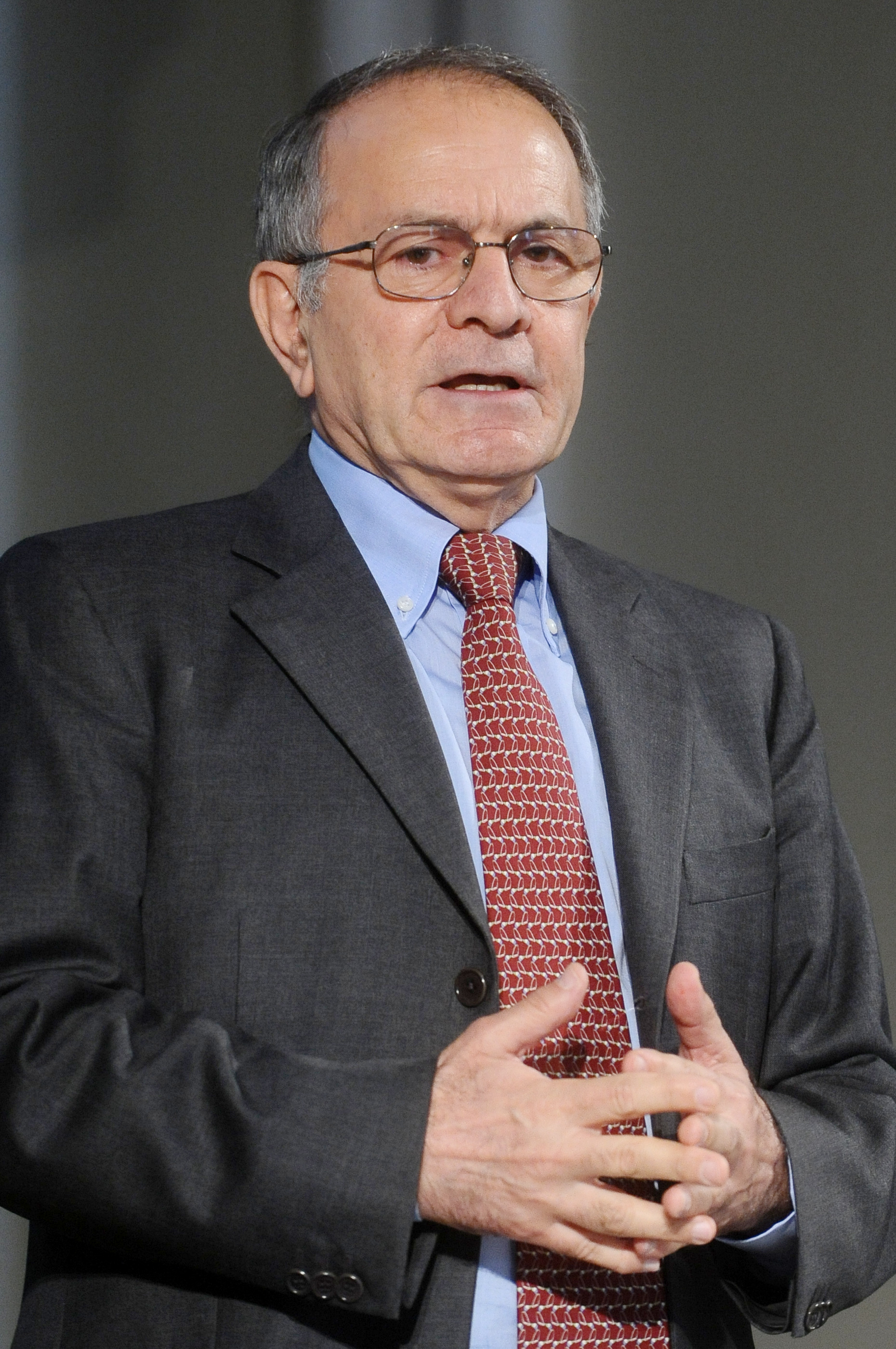 Emilio Gentile photo