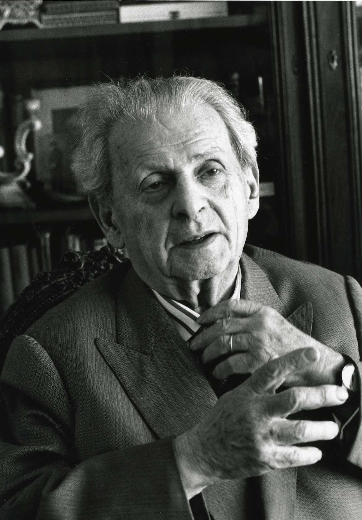 Emmanuel Lévinas photo
