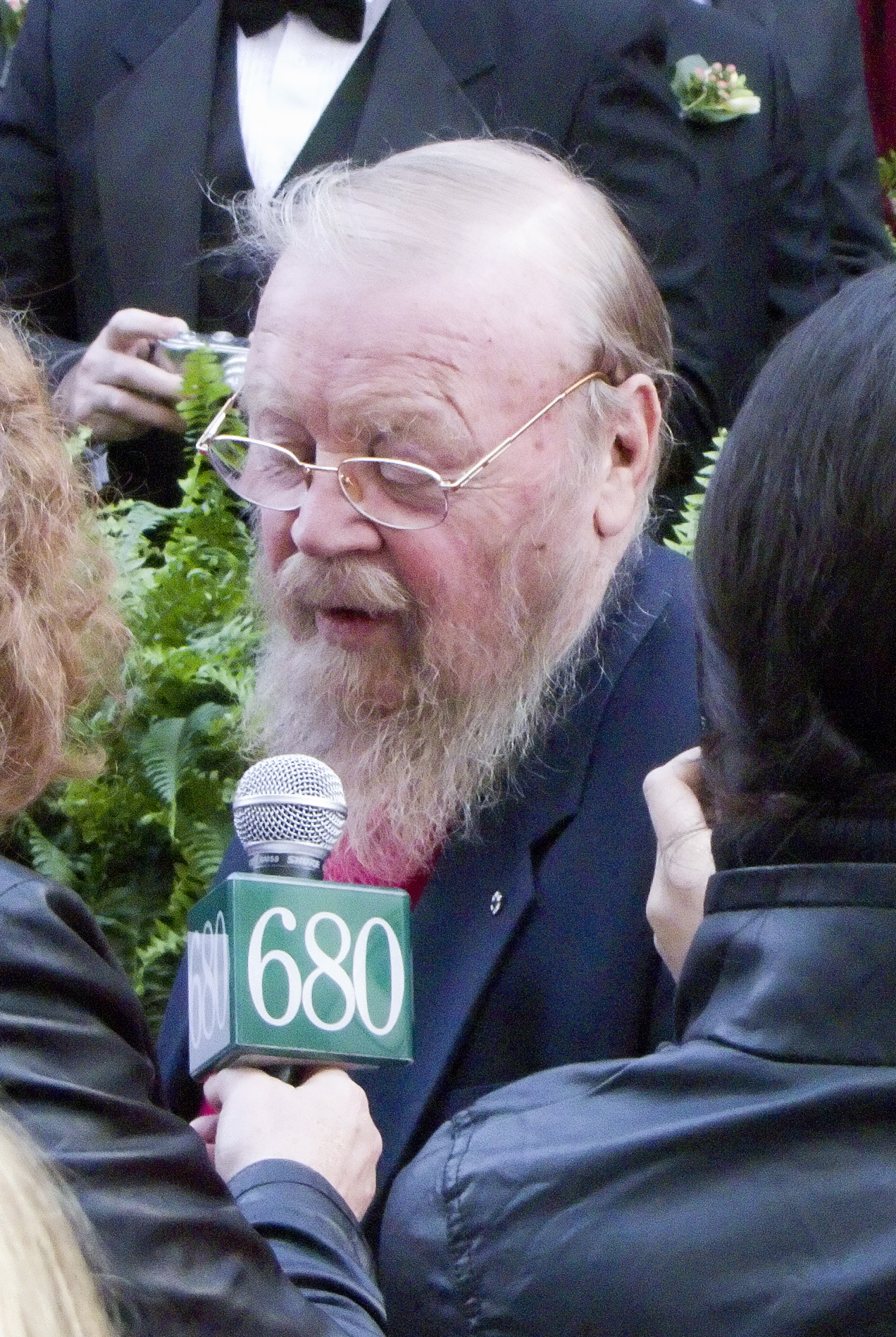 Farley Mowat photo