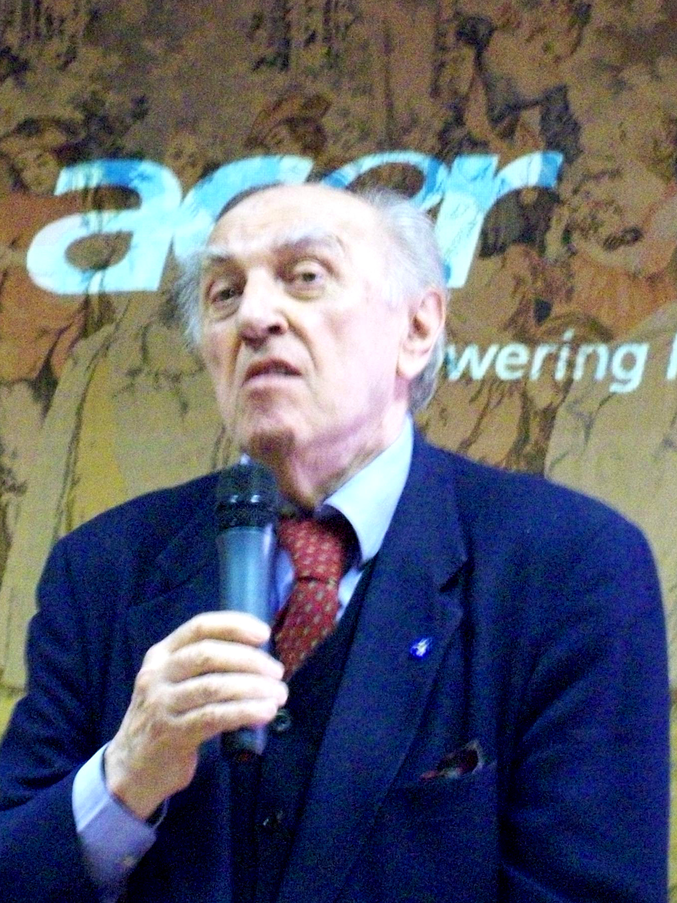 Franco Ferrarotti photo