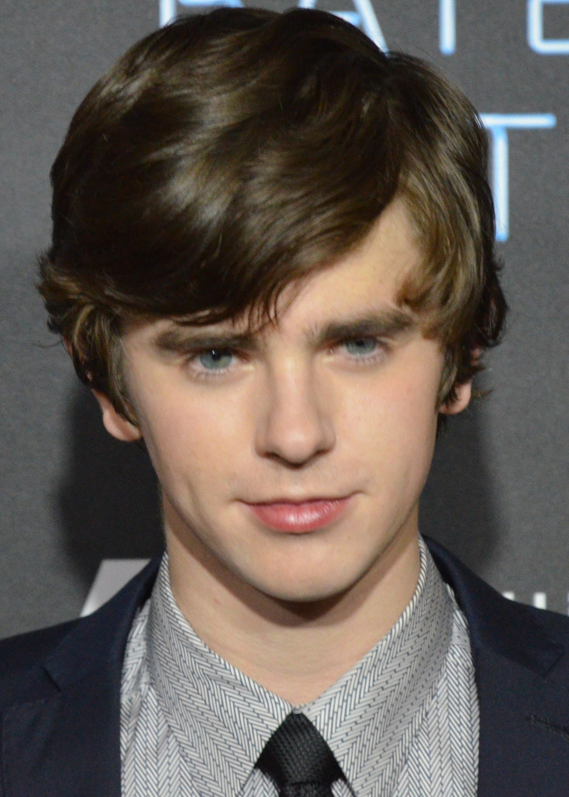 Freddie Highmore photo