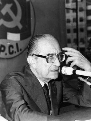 Giulio Carlo Argan photo