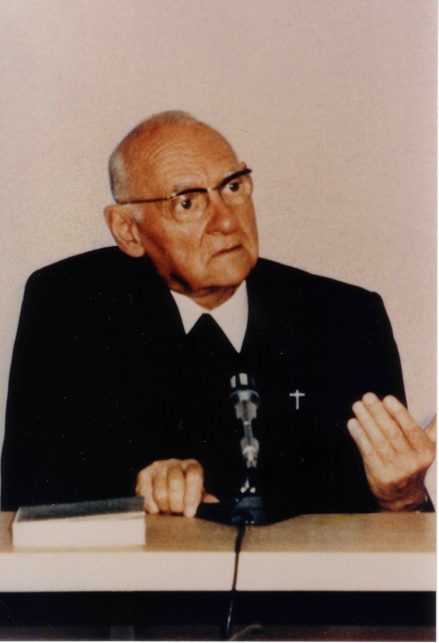 Hans Urs Von Balthasar photo