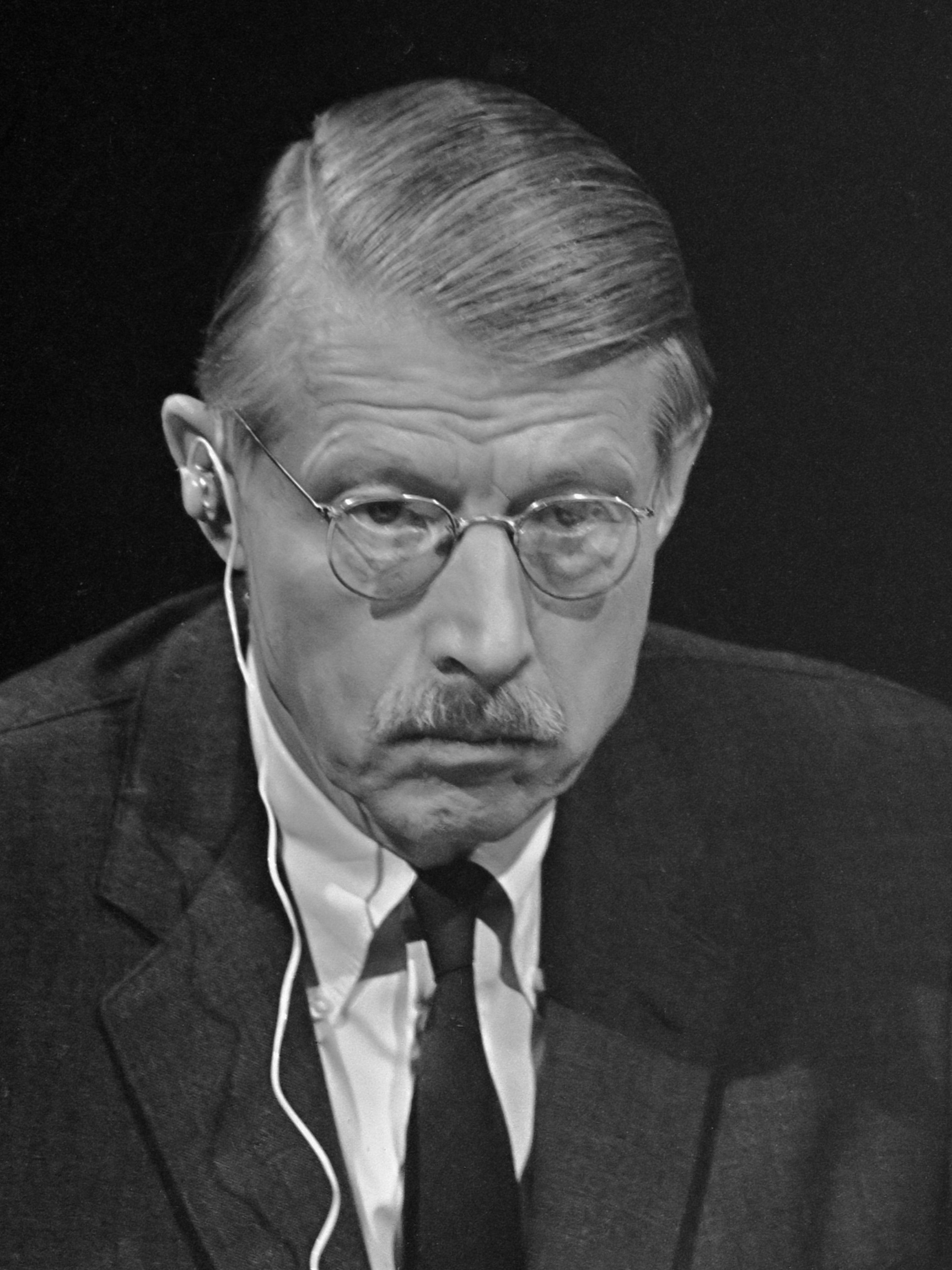 Harrison Salisbury photo