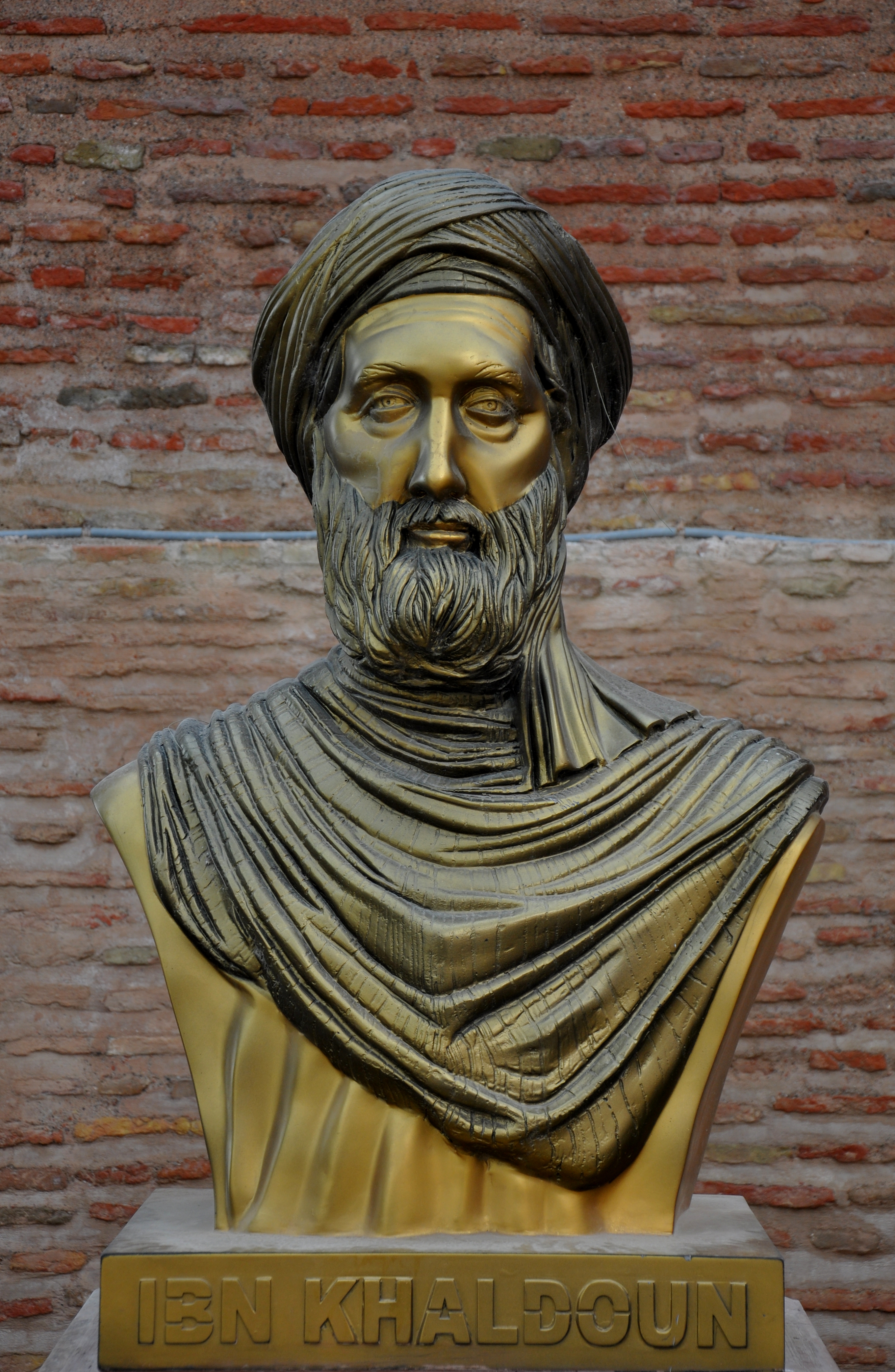 Ibn Khaldun photo