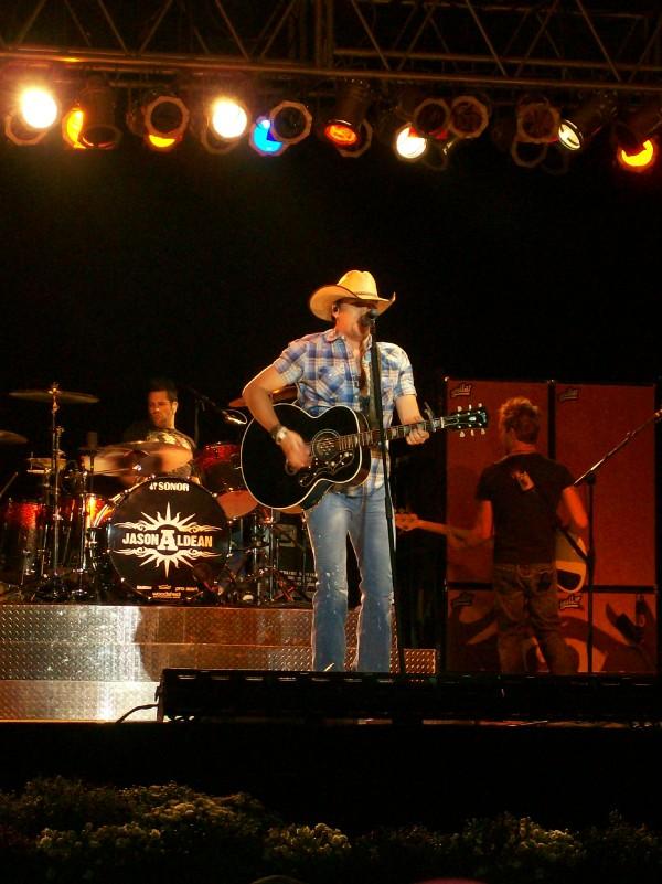 Jason Aldean photo