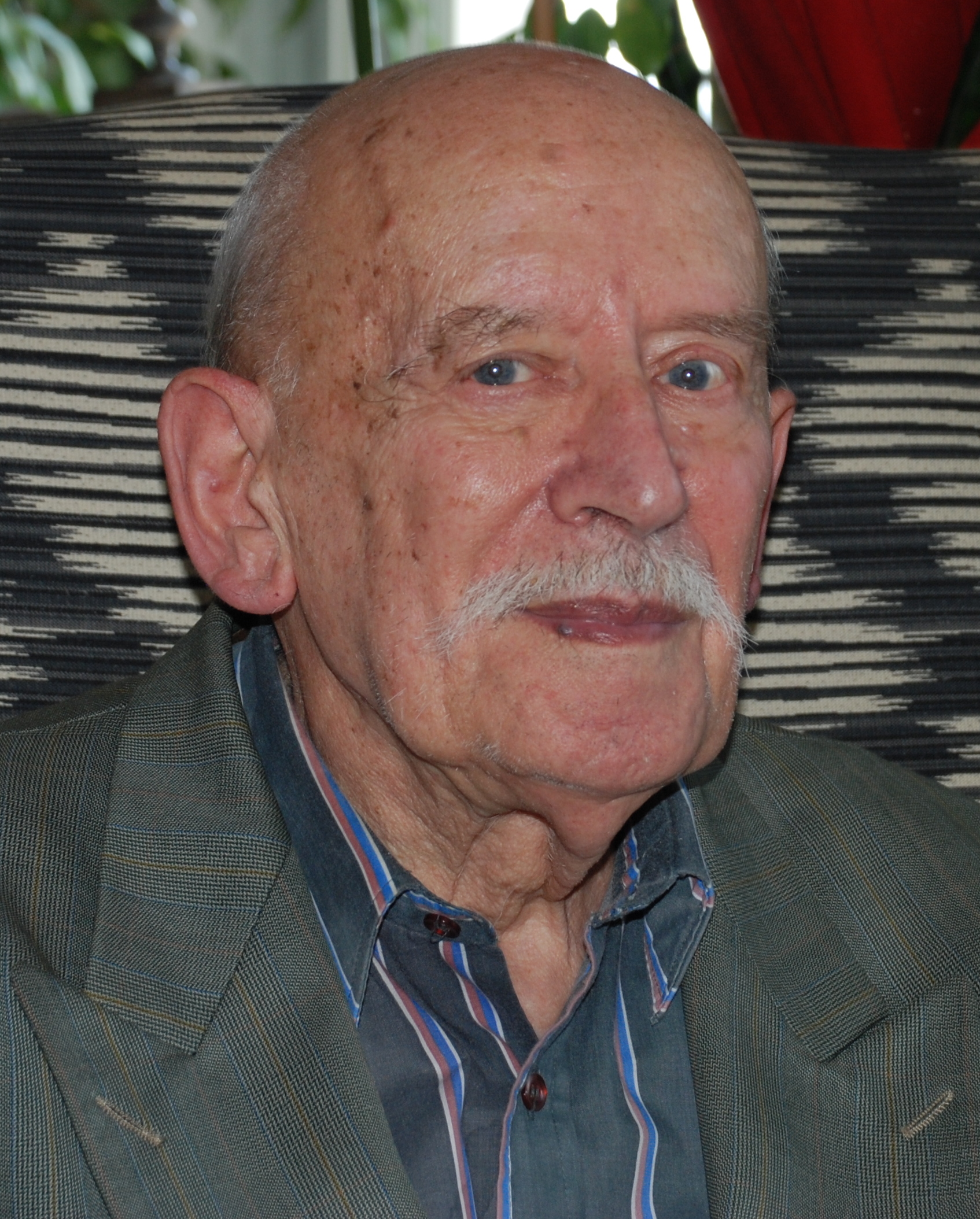 Jean Prieur photo