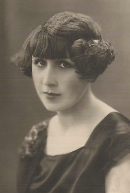 Kazimiera Alberti photo