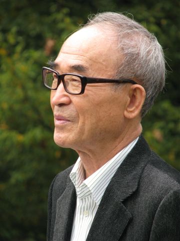 Ko Un photo