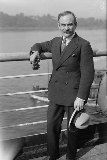 Lionel Tertis photo