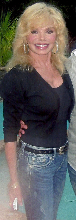 Loni Anderson photo