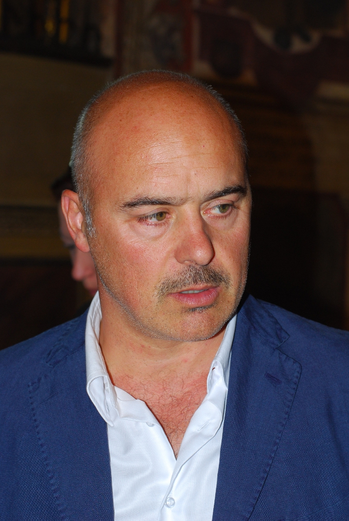 Luca Zingaretti photo