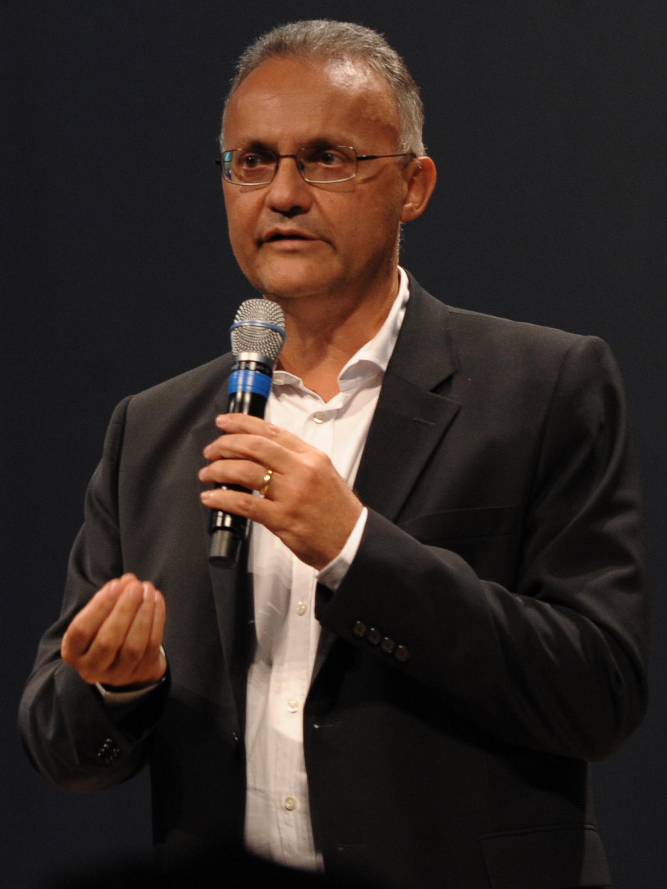 Mario Mauro photo