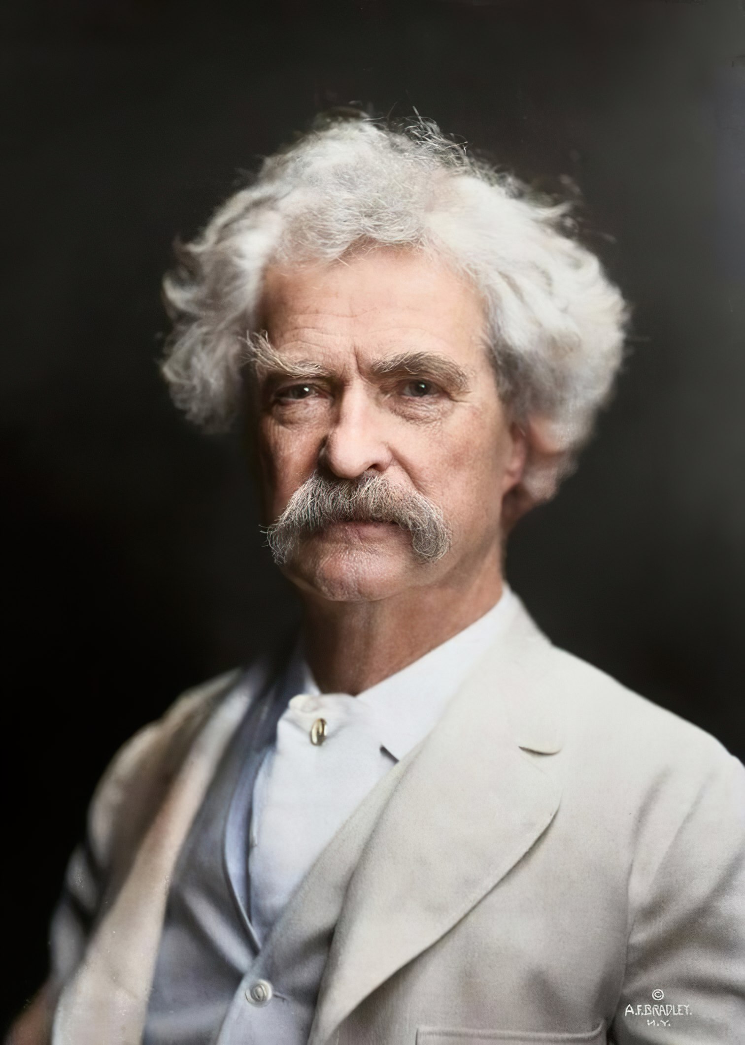 Mark Twain photo