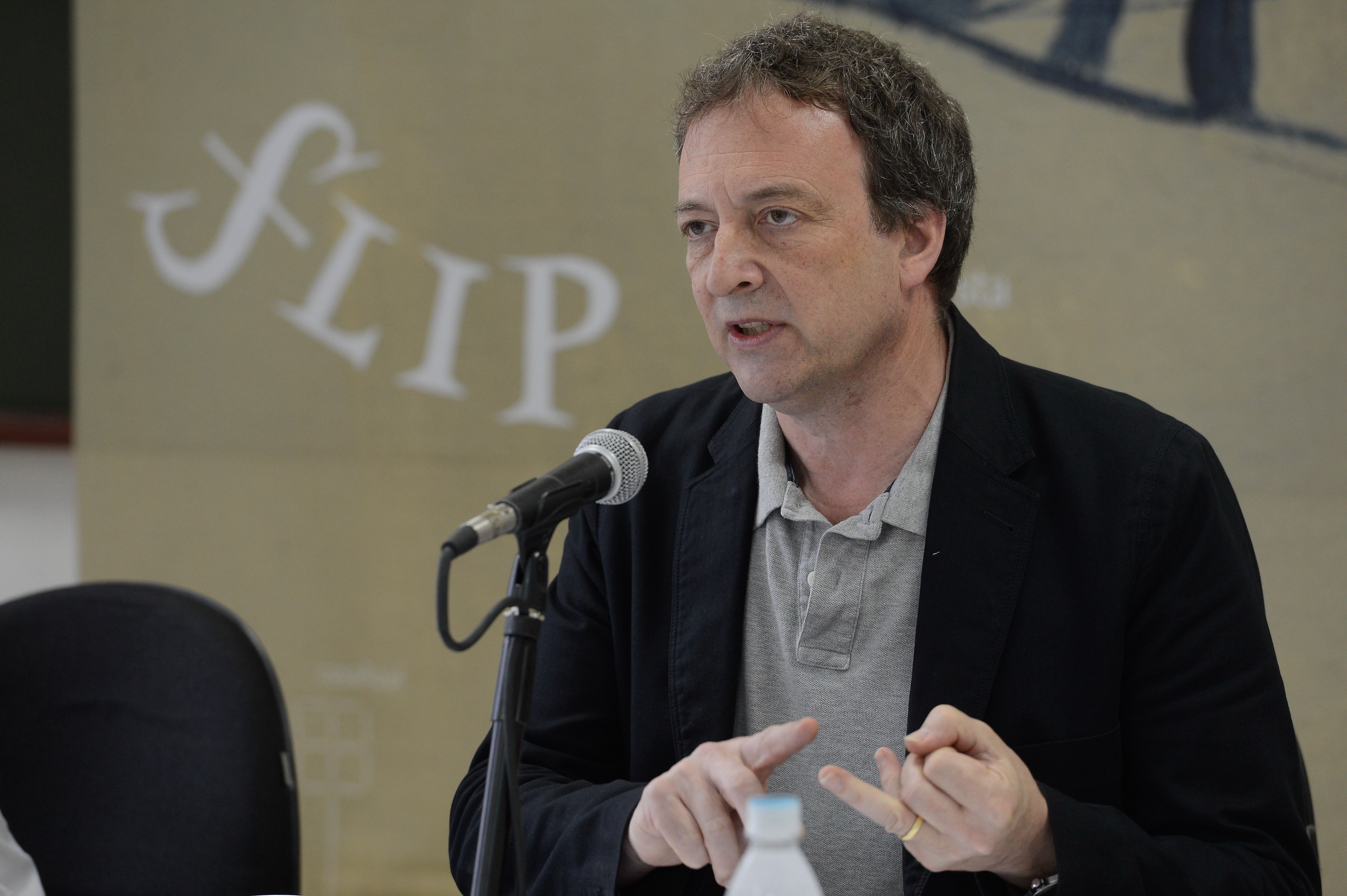 Misha Glenny photo