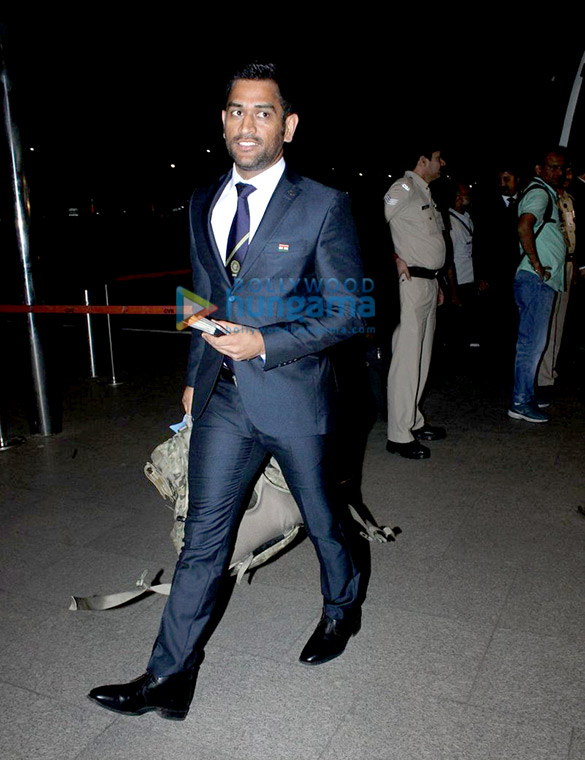 Mahendra Singh Dhoni photo