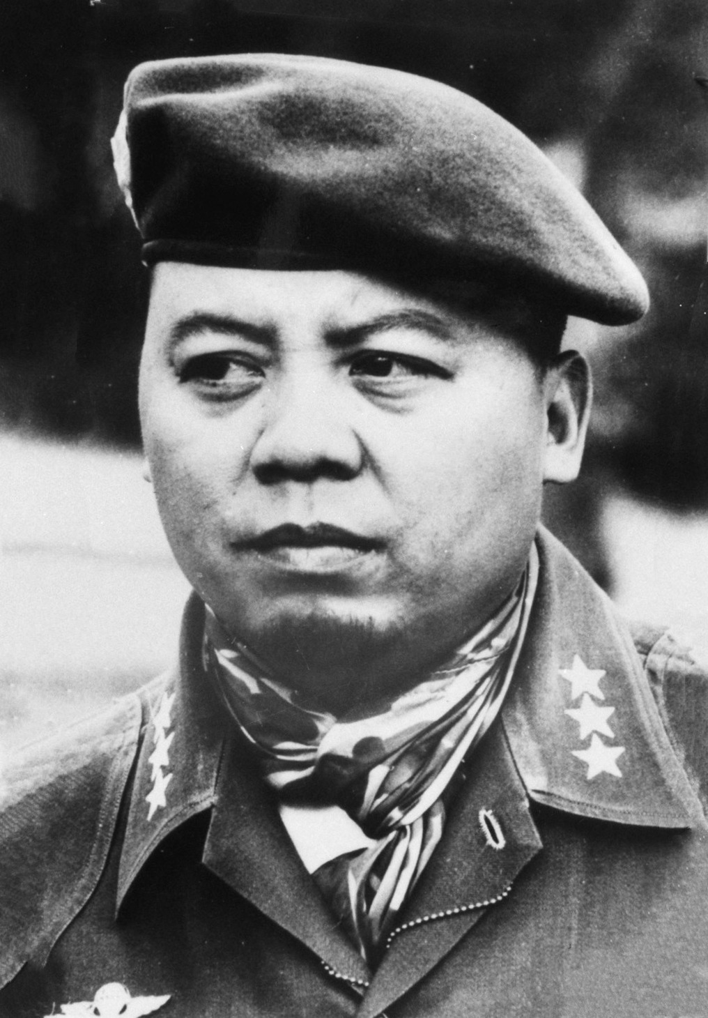 Nguyễn Khánh photo