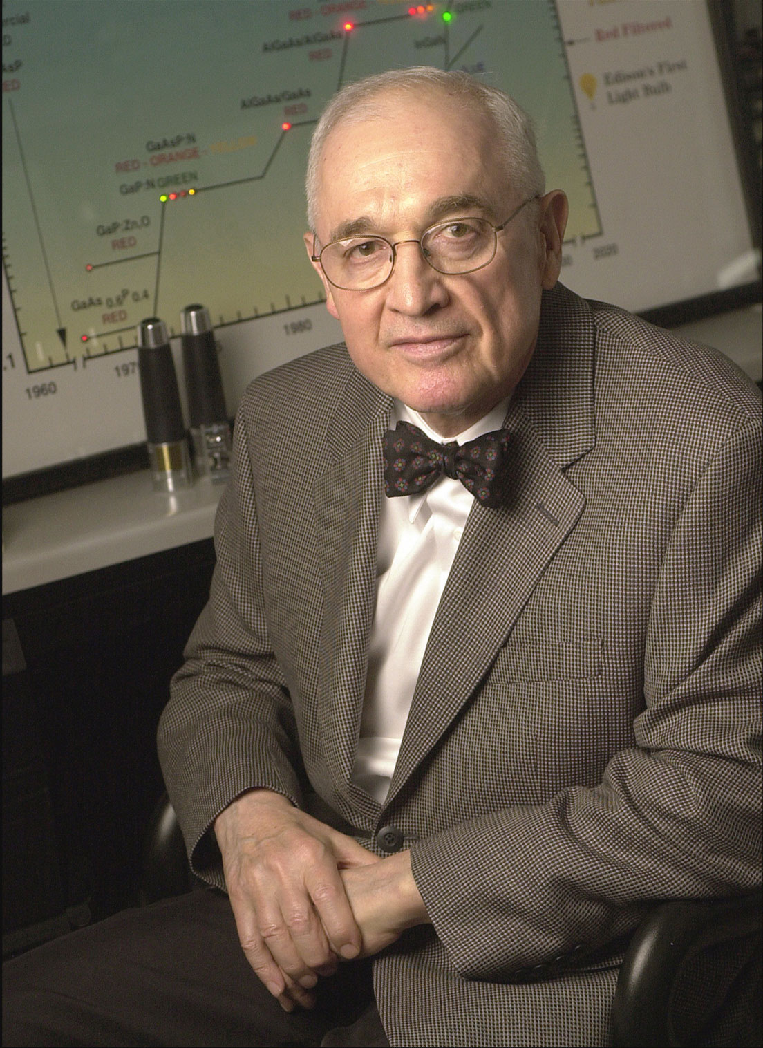 Nick Holonyak Jr. photo