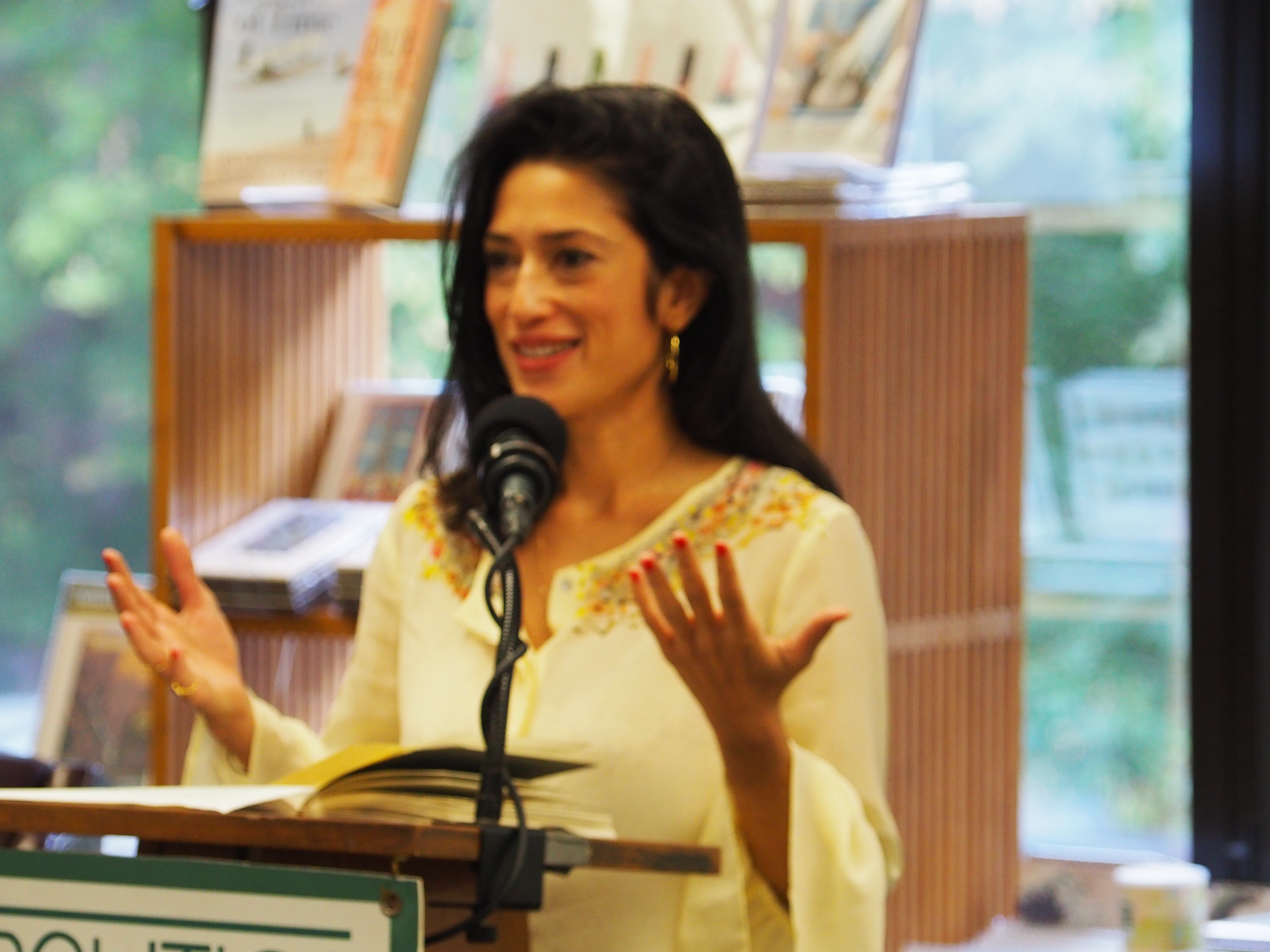 Fatima Bhutto photo