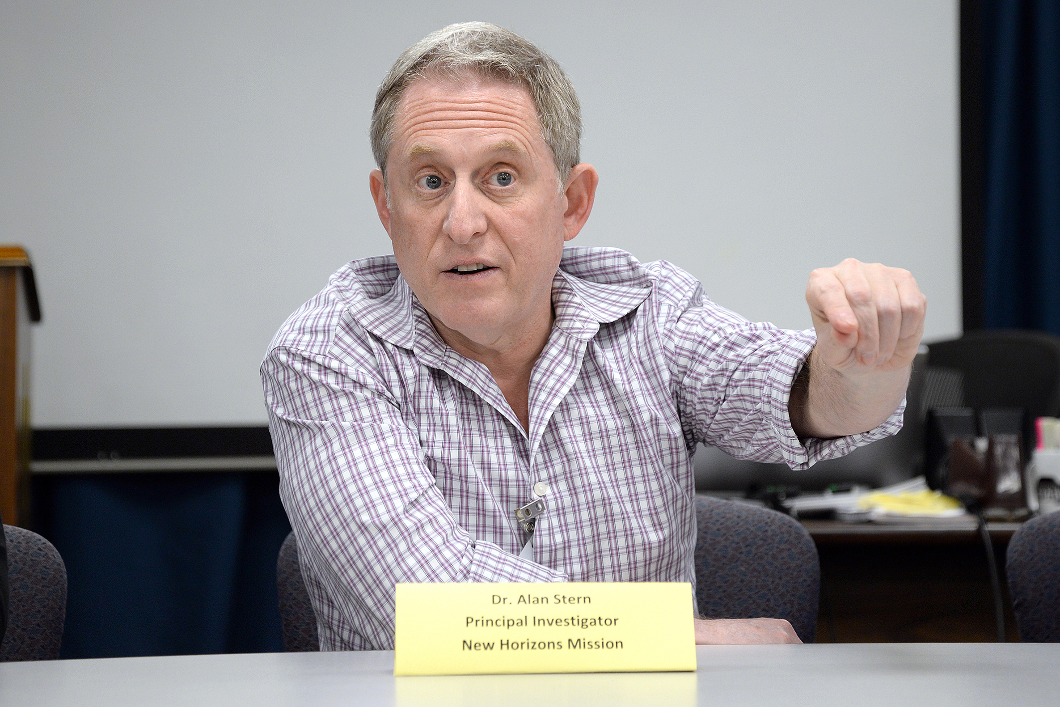 Alan Stern photo