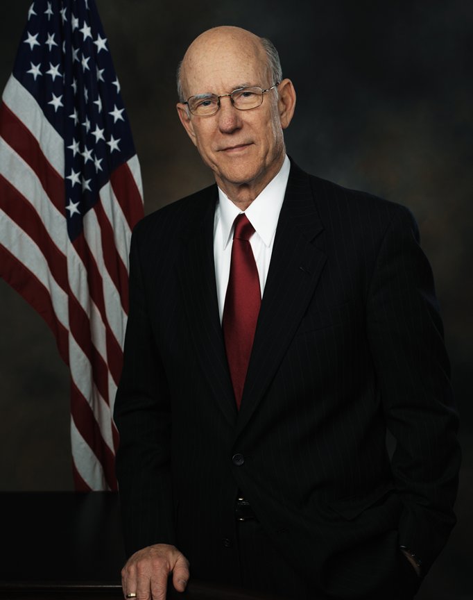 Pat Roberts photo
