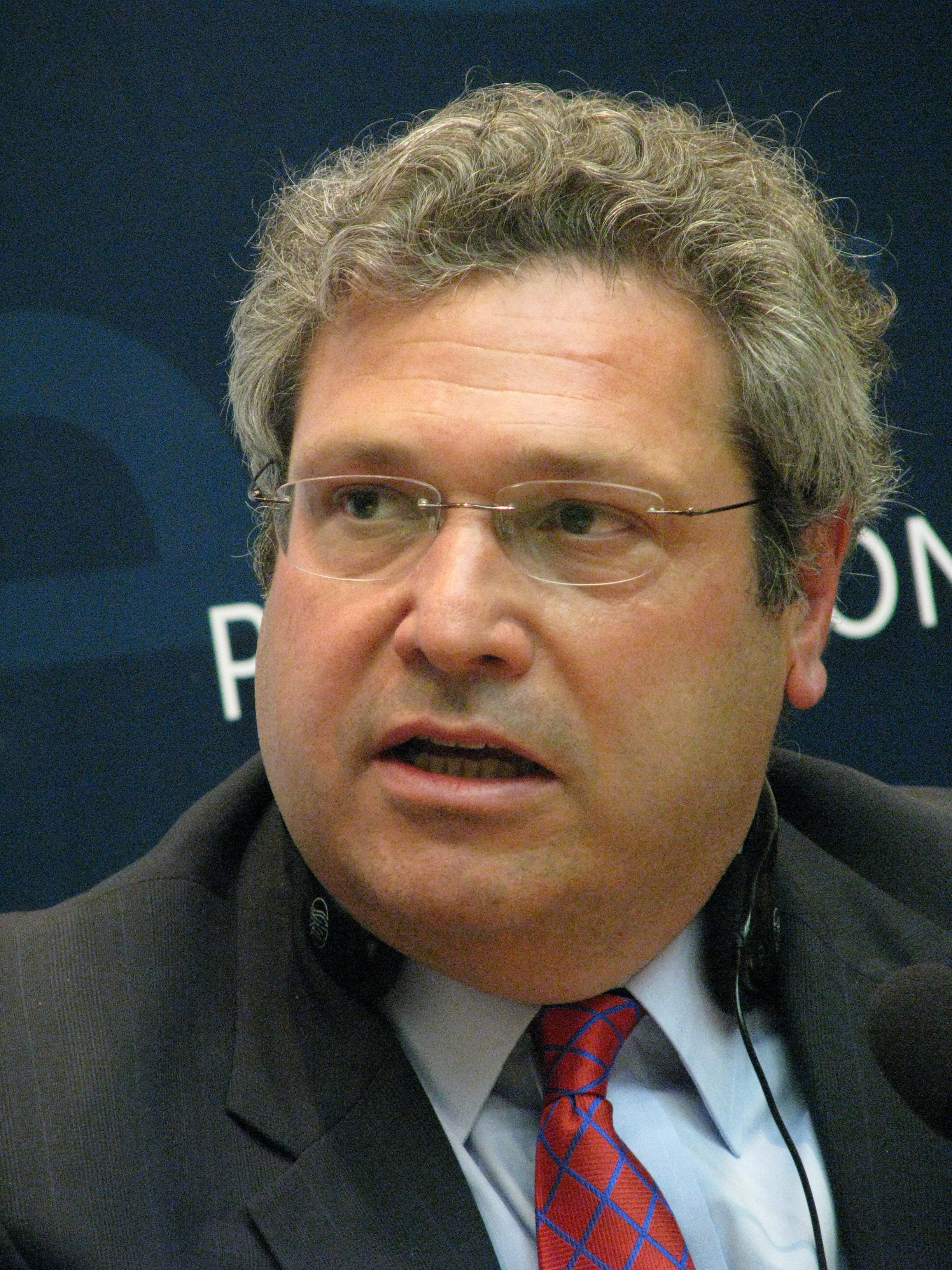 Robert Kagan photo