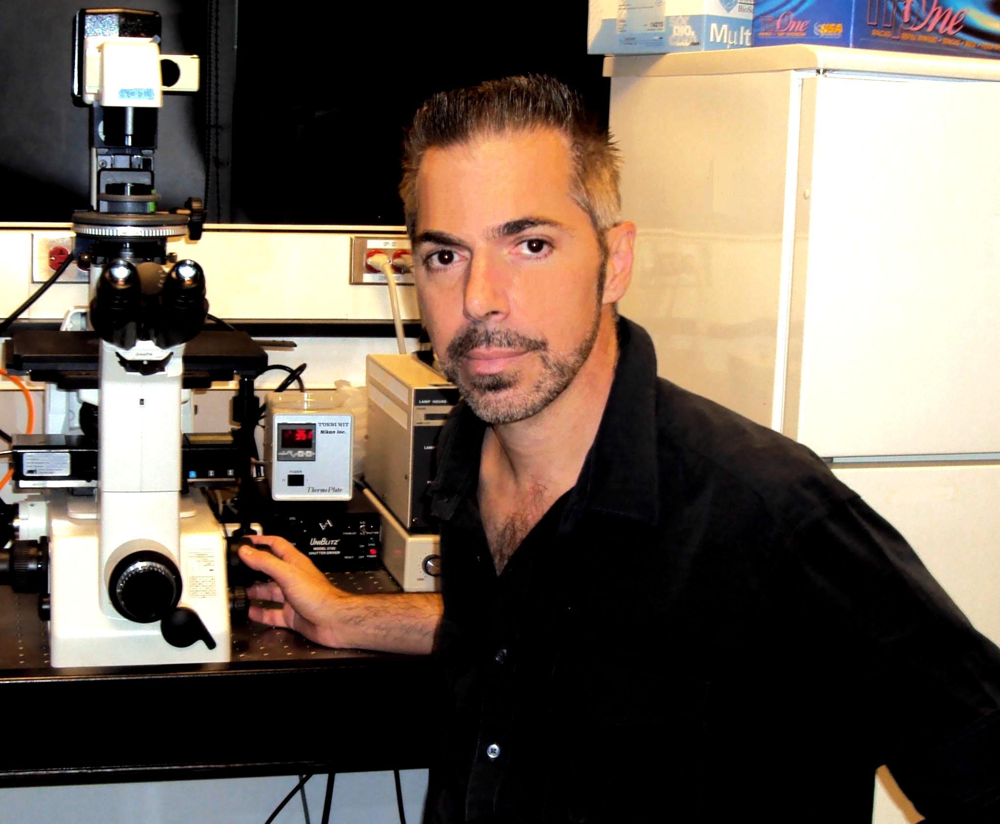 Robert Lanza photo