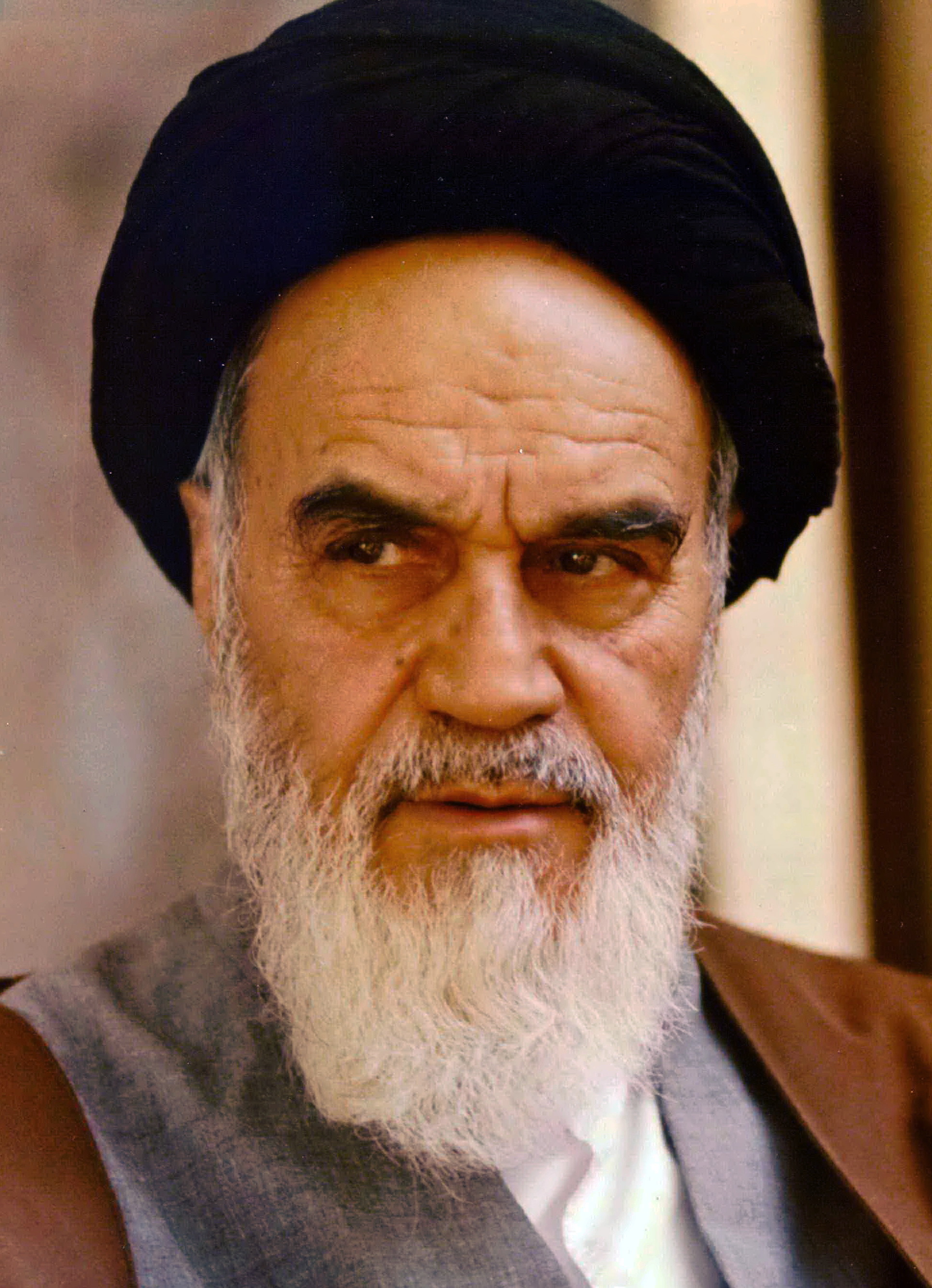 Ruhollah Khomeyni photo