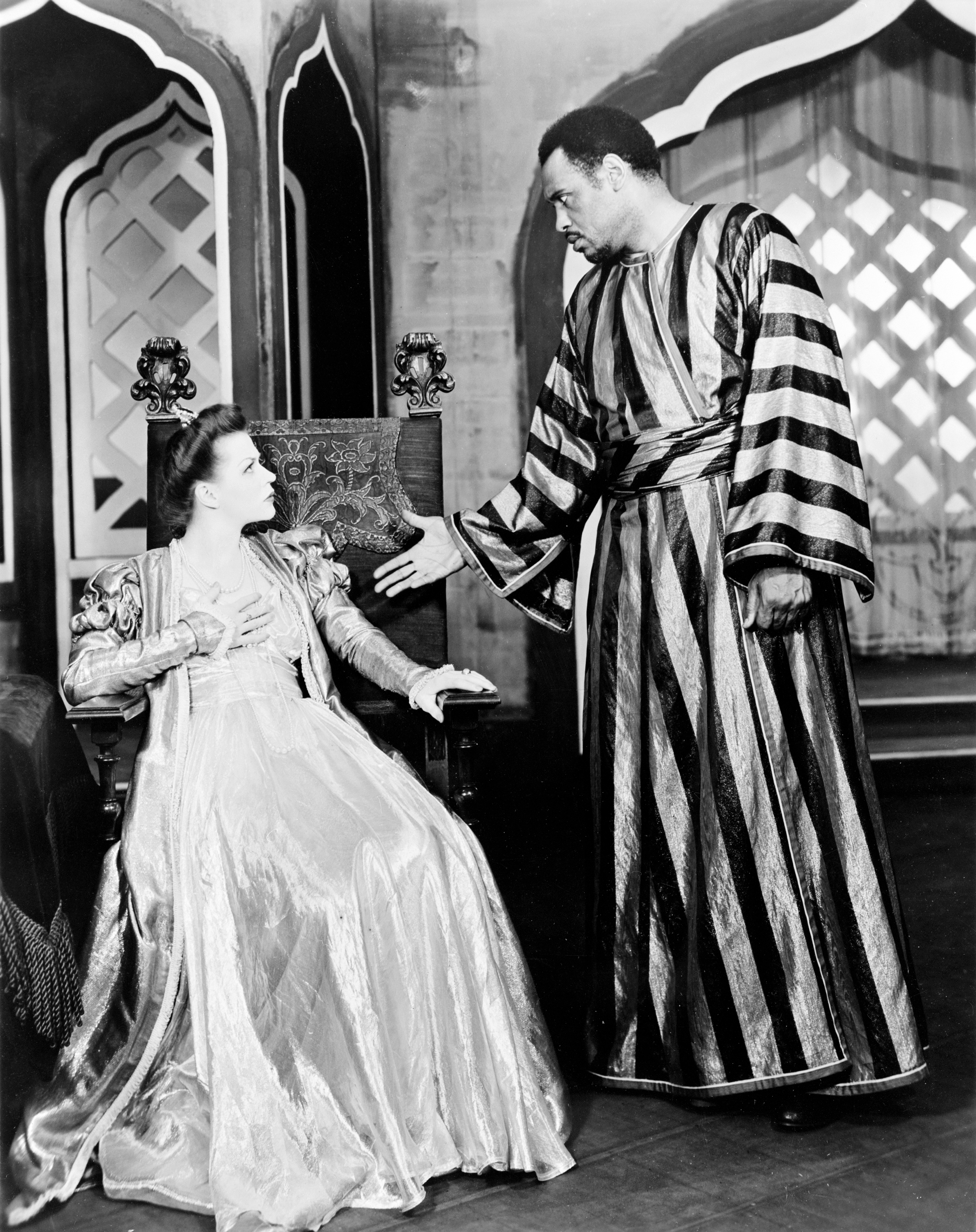 Uta Hagen photo