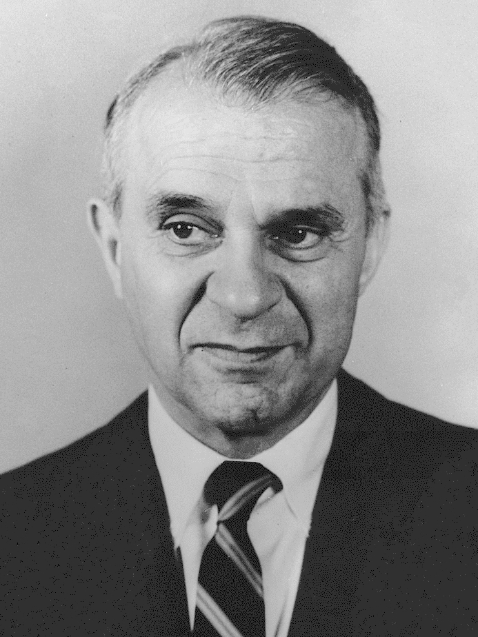 Wassily Leontief photo