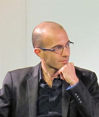 Yuval Noah Harari photo