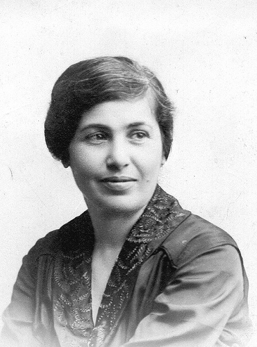 Zabel Yesayan photo